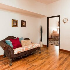 Отель NY072 2 Bedroom Apartment By Senstay США, Нью-Йорк - отзывы, цены и фото номеров - забронировать отель NY072 2 Bedroom Apartment By Senstay онлайн комната для гостей фото 4
