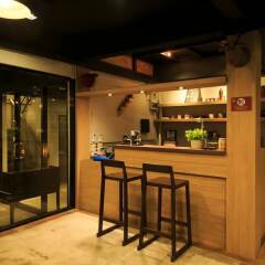 Отель Yes Vegan Hostel Pattaya - Adults Only Таиланд, Паттайя - отзывы, цены и фото номеров - забронировать отель Yes Vegan Hostel Pattaya - Adults Only онлайн гостиничный бар