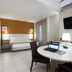 Отель Comfort Inn & Suites Ribeirão Preto Бразилия, Рибейран-Прету - отзывы, цены и фото номеров - забронировать отель Comfort Inn & Suites Ribeirão Preto онлайн комната для гостей фото 4