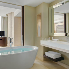 Burj Rafal Hotel in Riyadh, Saudi Arabia from 374$, photos, reviews - zenhotels.com bathroom