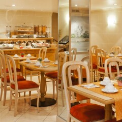 Отель Champerret Elysees Париж питание