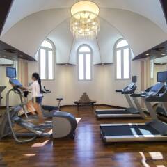 Royal Rose Hotel фитнесс-зал
