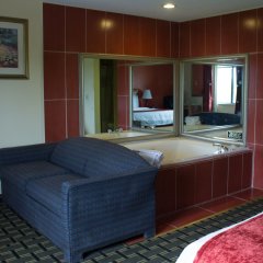 Baymont by Wyndham Springfield IL in Springfield, United States of America from 104$, photos, reviews - zenhotels.com guestroom