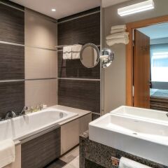 Отель HP Park Plaza Wroclaw Польша, Вроцлав - отзывы, цены и фото номеров - забронировать отель HP Park Plaza Wroclaw онлайн ванная фото 2