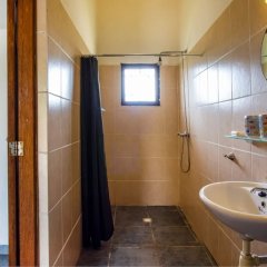 Bed & Breakfast Toni Kunchi in Willemstad, Curacao from 146$, photos, reviews - zenhotels.com bathroom