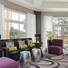 Отель La Quinta Inn & Suites Dallas North Central комната для гостей