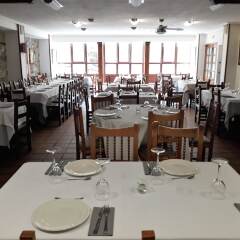 Отель Hostal Restaurante Nevandi питание