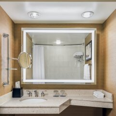 Отель Sheraton Toronto Airport Hotel & Conference Centre Канада, Торонто - отзывы, цены и фото номеров - забронировать отель Sheraton Toronto Airport Hotel & Conference Centre онлайн ванная фото 2