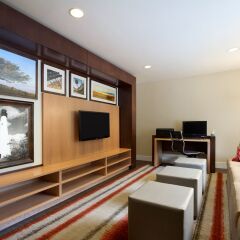 Отель Hawthorn Suites by Wyndham Chicago Schaumburg комната для гостей фото 5