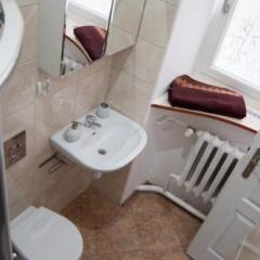 Отель Hostel Świdnicka 24 Польша, Вроцлав - отзывы, цены и фото номеров - забронировать отель Hostel Świdnicka 24 онлайн ванная фото 2