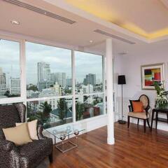 Апартаменты Montara Serviced Apartment Thonglor 25 Бангкок балкон