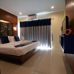 Calypso Patong Hotel сейф в номере