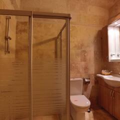 Vezir Cave Suites Турция, Гёреме - 1 отзыв об отеле, цены и фото номеров - забронировать отель Vezir Cave Suites онлайн ванная