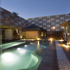 Отель Nannai Resort & Spa бассейн