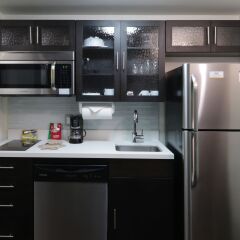 Отель Candlewood Suites Queretaro Juriquilla в номере