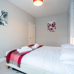 Отель Modern Richmond Home near the River Thames детские мероприятия