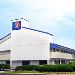 Отель Motel 6 Columbus - OSU North США, Колумбус - отзывы, цены и фото номеров - забронировать отель Motel 6 Columbus - OSU North онлайн парковка