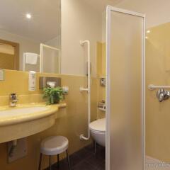 Отель Holiday Inn Milan - Garibaldi Station ванная фото 2