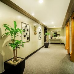 Отель Makati Palace Hotel Филиппины, Макати - отзывы, цены и фото номеров - забронировать отель Makati Palace Hotel онлайн интерьер отеля фото 2