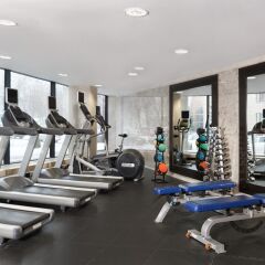Гостиница DoubleTree by Hilton Novosibirsk в Новосибирске - забронировать гостиницу DoubleTree by Hilton Novosibirsk, цены и фото номеров Новосибирск фитнесс-зал фото 2
