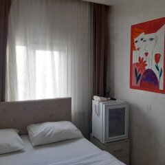 The Golden Pera's Hotel комната для гостей