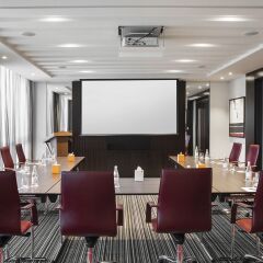 Отель Centro Salama Jeddah by Rotana