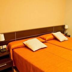 Hotel Palacio de Garaña сейф в номере