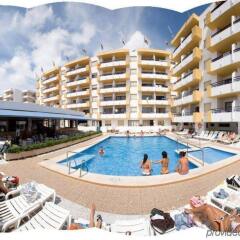 Апартаменты Ryans Ibiza Apartments - Adults Only бассейн