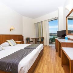 Отель Apollo Beach комната для гостей фото 4