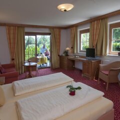 Отель Aparthotel Bergland Австрия, Зёлль - отзывы, цены и фото номеров - забронировать отель Aparthotel Bergland онлайн комната для гостей