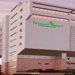 Отель Lemon Tree Premier Jaipur парковка