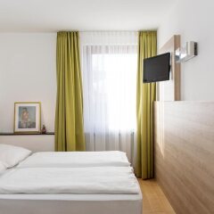 Hotel Amba комната для гостей