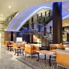 Ghaya Grand Hotel гостиничный бар