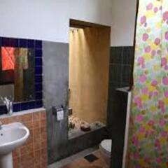 Отель Yala First Hostel Шри-Ланка, Тиссамахарама - отзывы, цены и фото номеров - забронировать отель Yala First Hostel онлайн ванная