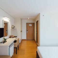 Отель The Seasons Bangkok Siam Бангкок комната для гостей