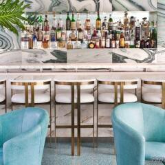 Отель Avalon Hotel Beverly Hills США, Беверли Хиллс - отзывы, цены и фото номеров - забронировать отель Avalon Hotel Beverly Hills онлайн гостиничный бар