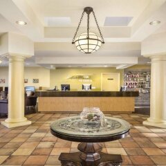 Отель WorldMark Las Vegas Tropicana США, Лас-Вегас - отзывы, цены и фото номеров - забронировать отель WorldMark Las Vegas Tropicana онлайн интерьер отеля фото 2