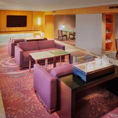 Отель Hilton Los Angeles Airport США, Лос-Анджелес - 10 отзывов об отеле, цены и фото номеров - забронировать отель Hilton Los Angeles Airport онлайн интерьер отеля