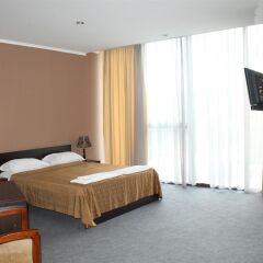 Отель Shine Palace комната для гостей
