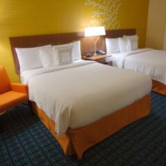 Отель Fairfield Inn & Suites by Marriott Columbus Airport США, Колумбус - отзывы, цены и фото номеров - забронировать отель Fairfield Inn & Suites by Marriott Columbus Airport онлайн комната для гостей