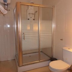 Ellis Suites Limited in Ikeja, Nigeria from 34$, photos, reviews - zenhotels.com bathroom