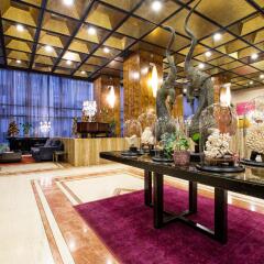 President Hotel Афины развлечения