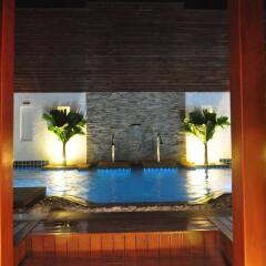 Отель Forty Winks Phuket бассейн
