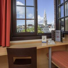 Отель Ibis Off Grand Place Брюссель удобства в номере
