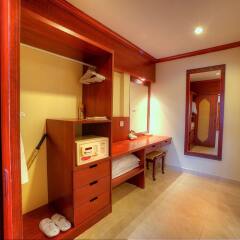 Отель Thai Garden Resort сейф в номере