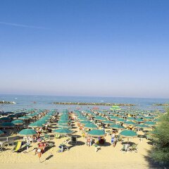 Отель Grand Hotel Adriatico Италия, Монтезильвано - отзывы, цены и фото номеров - забронировать отель Grand Hotel Adriatico онлайн пляж фото 2