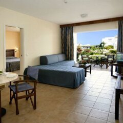 Отель Avanti Holiday Village Кипр, Пафос - отзывы, цены и фото номеров - забронировать отель Avanti Holiday Village онлайн комната для гостей фото 4
