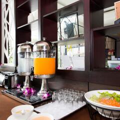 The Nice Hotel питание