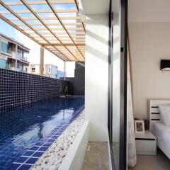 Отель The Square Phuket балкон
