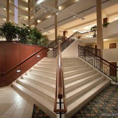 Отель Hilton Washington DC/Rockville Hotel & Executive Meeting Center США, Роквилль - отзывы, цены и фото номеров - забронировать отель Hilton Washington DC/Rockville Hotel & Executive Meeting Center онлайн балкон